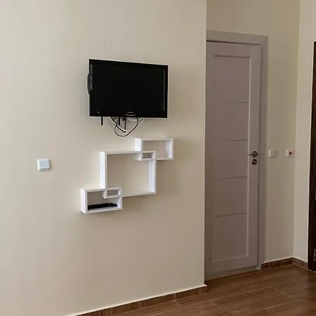 Apartman Beachfront 1-bedroom Stylish & Compact Burgasz