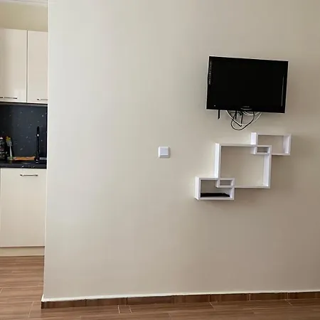 Apartman Beachfront 1-bedroom Stylish & Compact *